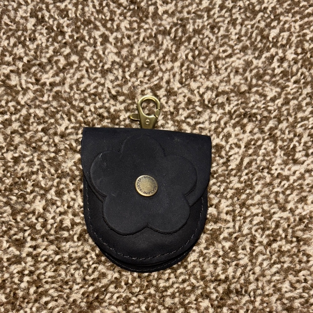 Portland Leather Goods Shadow Black Leather Flower Keychain Pouch